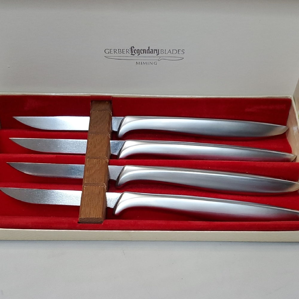 Gerber Legendary Blades Steak Knife Set Vintage.